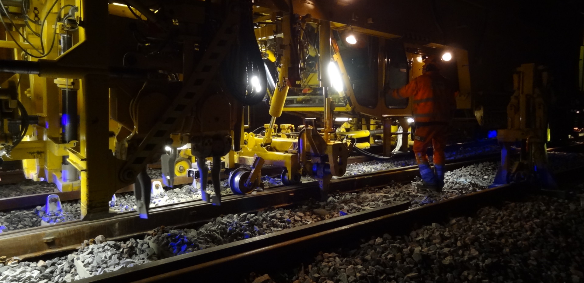 Gesamterneuerung Weichen mit System W+ in der Normalspur B66U-4 Nachschicht Oerlikon