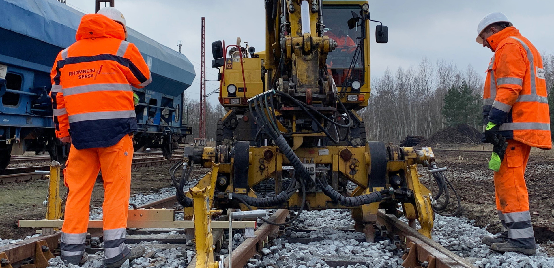 Tamping Technology_Commercial track construction - Rhomberg Sersa Rail ...