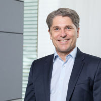 Thomas Mayer (CFO)