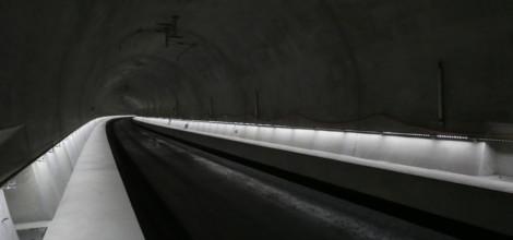 Rosshäuserntunnel_handraiLIT_1