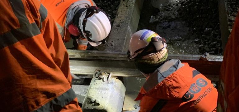 Ballast cleaning